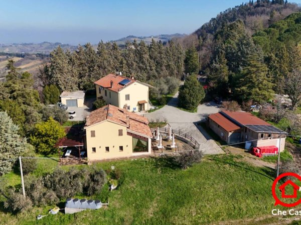 casa indipendente in vendita a Cesena in zona Montereale
