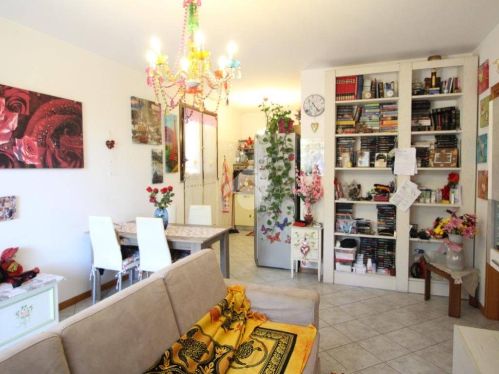 appartamento in vendita a Cesena in zona Oltresavio