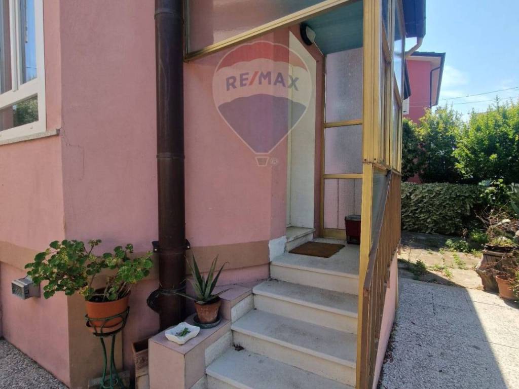 casa indipendente in vendita a Cesena in zona Sant'Egidio