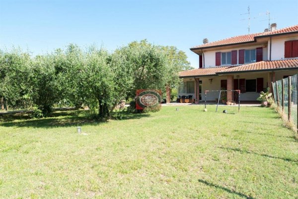 casa indipendente in vendita a Cesena in zona Macerone