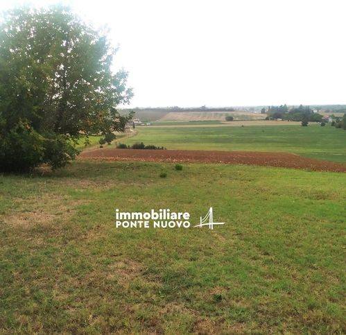 terreno edificabile in vendita a Cesena in zona Villa Chiaviche