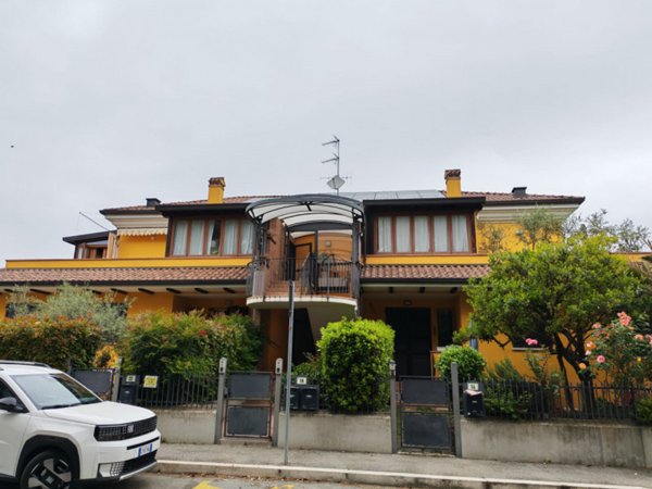 appartamento in vendita a Cesena in zona Cesuola