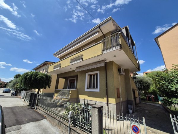 casa indipendente in vendita a Cesena in zona Vigne
