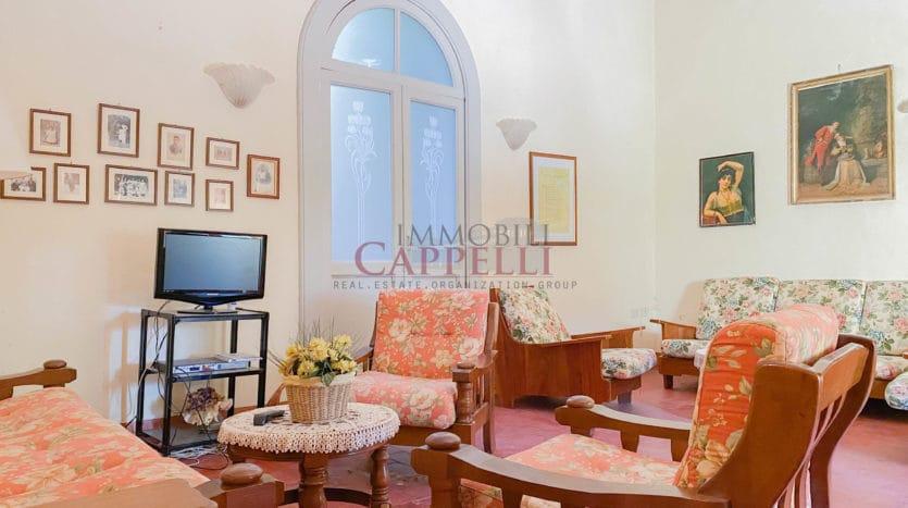 casa indipendente in vendita a Cesena in zona Centro Storico