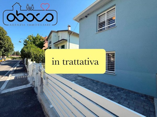 casa indipendente in vendita a Cesena