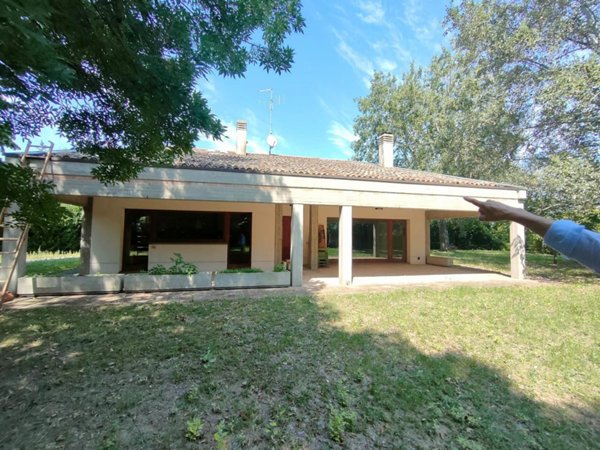 casa indipendente in vendita a Cesena in zona Settecrociari