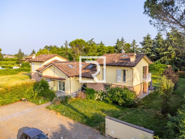 casa indipendente in vendita a Cesena in zona Sant'Egidio