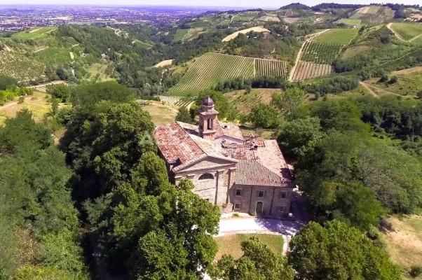negozio in vendita a Cesena
