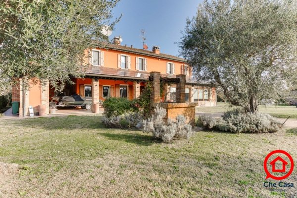 casa indipendente in vendita a Cesena in zona Fiorenzuola