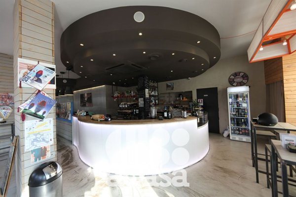 negozio in vendita a Cesena in zona Centro Storico