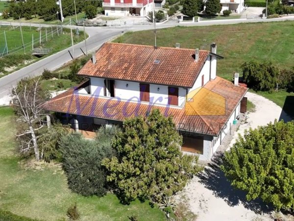 casa indipendente in vendita a Cesena in zona Pievesestina