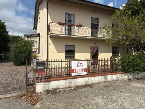 casa indipendente in vendita a Cesena in zona Diegaro/Capocolle