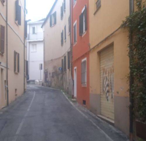 casa indipendente in vendita a Cesena in zona Centro Storico