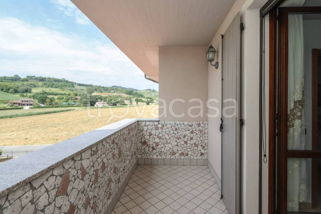casa indipendente in vendita a Cesena in zona San Tomaso