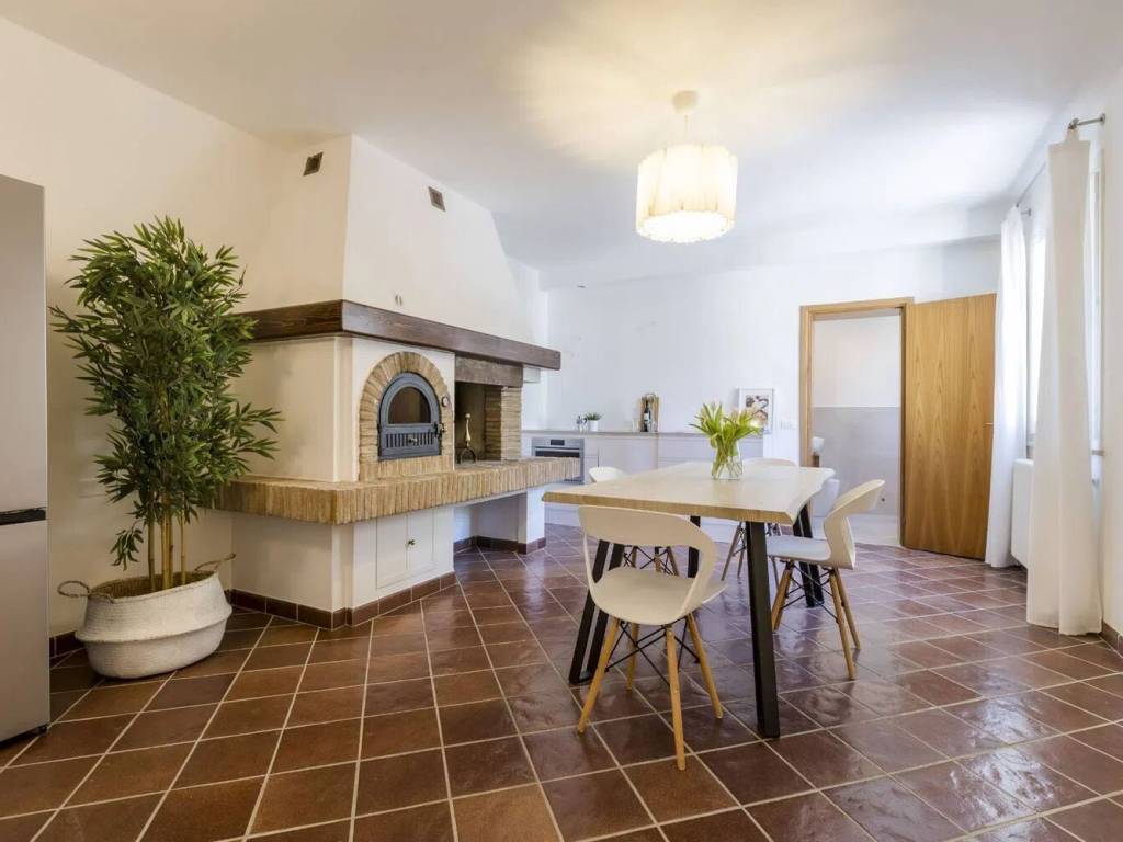 casa indipendente in vendita a Cesena in zona Roversano