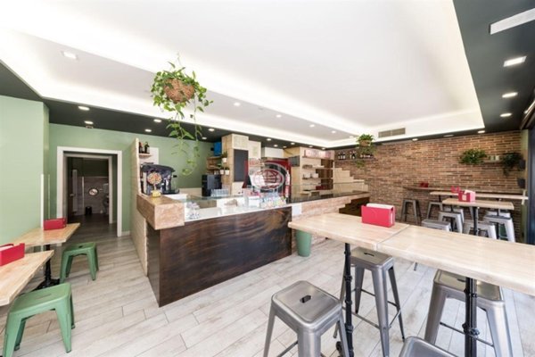 negozio in vendita a Cesena in zona Barriera