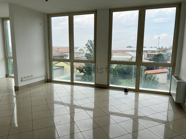 ufficio in vendita a Cesena