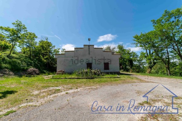 negozio in vendita a Cesena