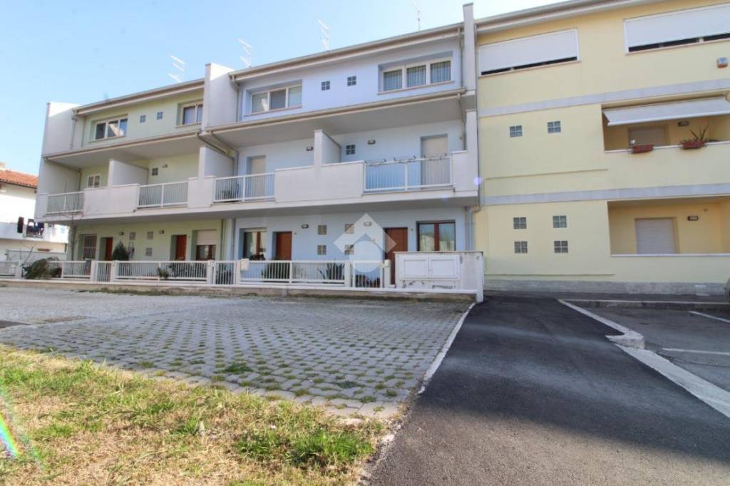 casa indipendente in vendita a Cesena in zona Sant'Egidio
