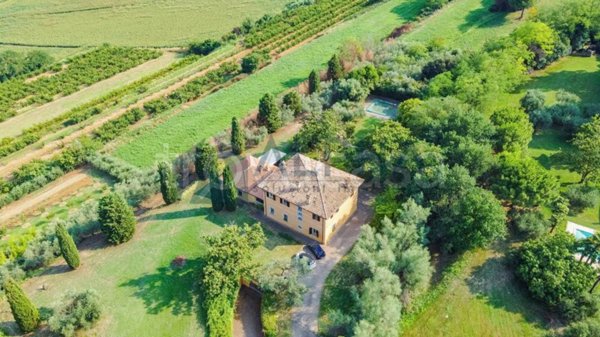 casa indipendente in vendita a Cesena in zona San Tomaso