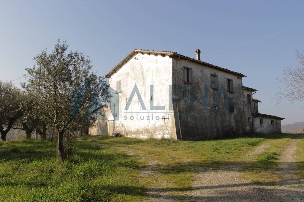 casa indipendente in vendita a Cesena in zona San Carlo