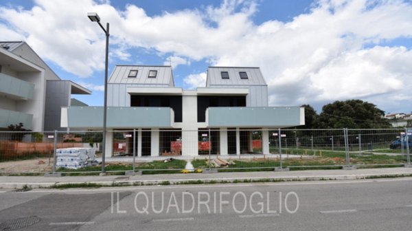 casa indipendente in vendita a Cesena in zona Fiorenzuola