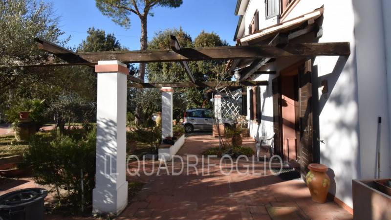 casa indipendente in vendita a Cesena in zona Santo Stefano