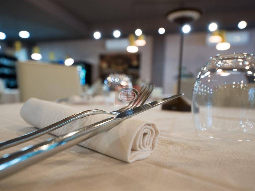 negozio in vendita a Cesena in zona San Rocco