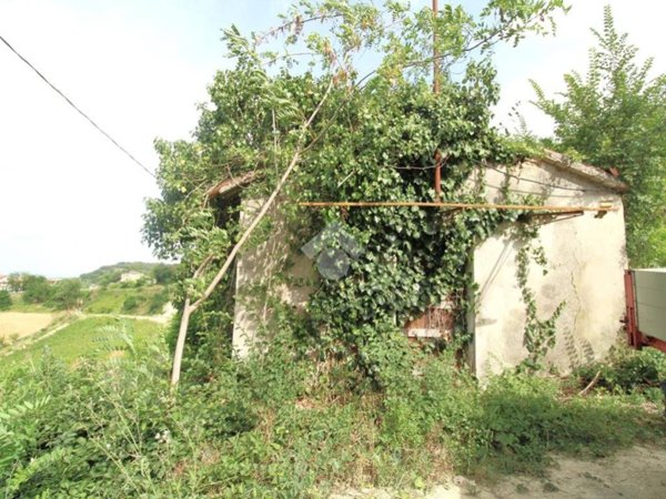 casa indipendente in vendita a Cesena in zona Oltresavio