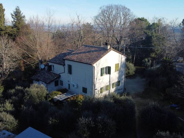 casa indipendente in vendita a Cesena in zona Oltresavio