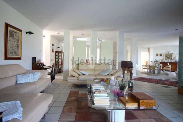 casa indipendente in vendita a Cesena in zona Calisese