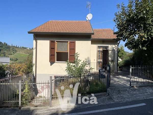 casa indipendente in vendita a Cesena in zona Rio Eremo