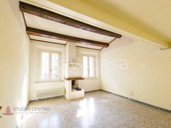 casa indipendente in vendita a Cesena in zona Centro Storico