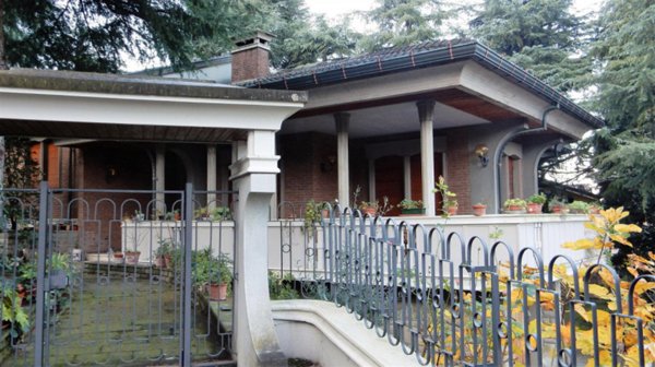 casa indipendente in vendita a Cesena in zona Cesuola