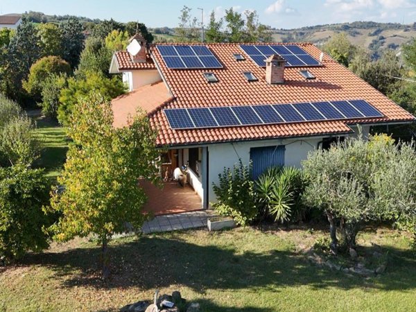 casa indipendente in vendita a Cesena