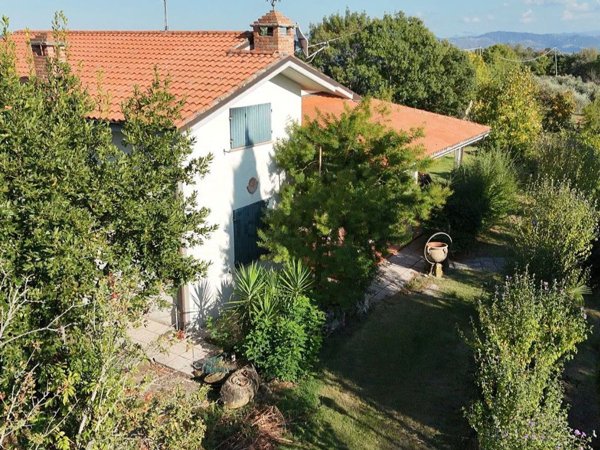 casa indipendente in vendita a Cesena