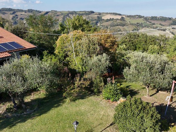 casa indipendente in vendita a Cesena