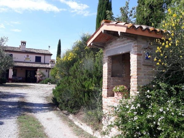 casa indipendente in vendita a Cesena in zona San Tomaso