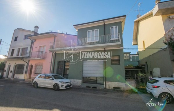 appartamento in vendita a Cesena in zona Centro Storico