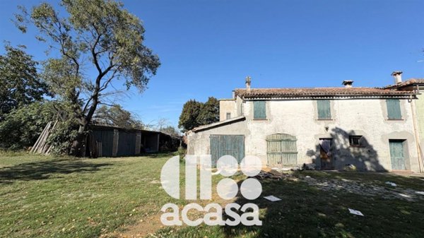 casa indipendente in vendita a Cesena in zona San Vittore