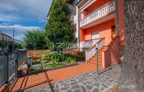 casa indipendente in vendita a Cesena in zona Ponte Pietra