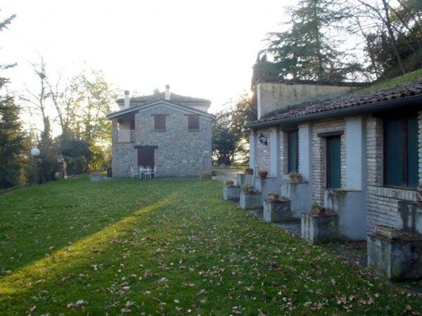 casa indipendente in vendita a Cesena in zona Roversano