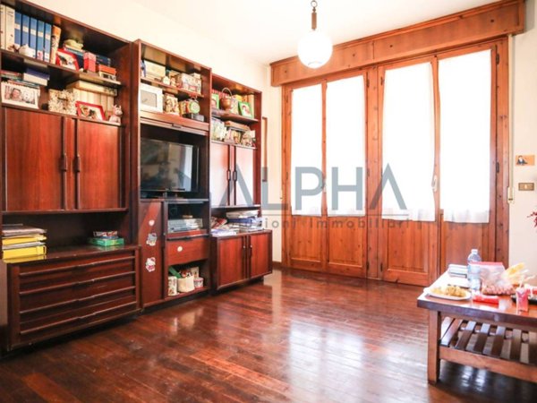 casa indipendente in vendita a Cesena