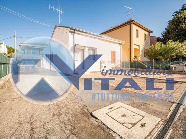 casa indipendente in vendita a Cesena in zona Sant'Egidio