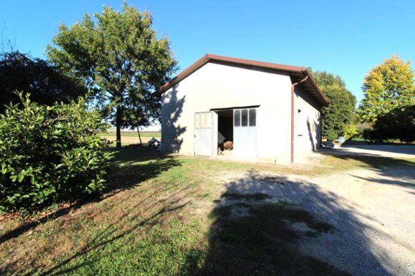 casa indipendente in vendita a Cesena in zona Pioppa