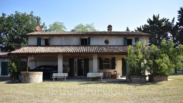 casa indipendente in vendita a Cesena in zona Roversano
