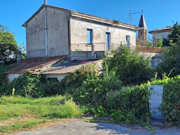 casa indipendente in vendita a Cesena