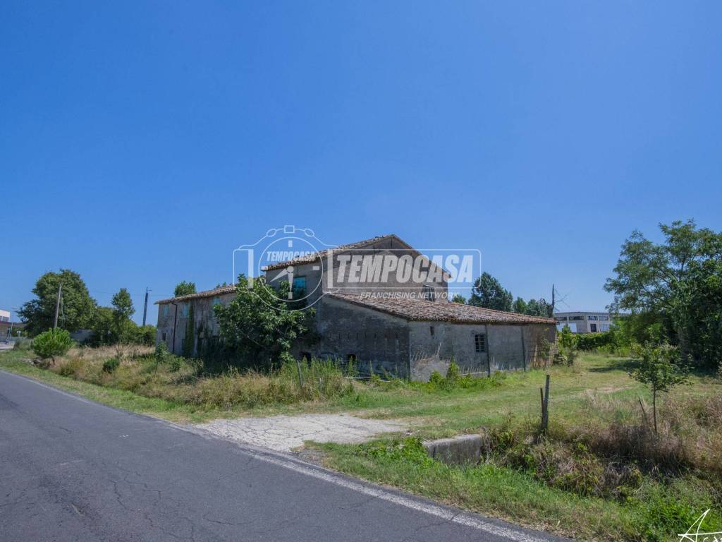 casale in vendita a Cesena in zona Sant'Egidio