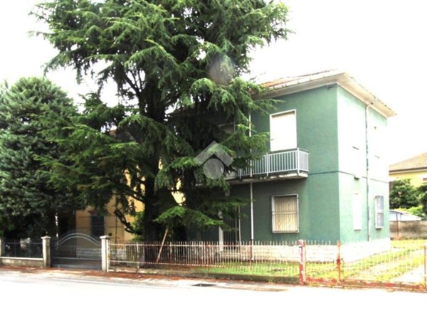 casa indipendente in vendita a Cesena in zona San Giorgio