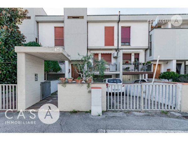 casa indipendente in vendita a Cesena in zona San Rocco